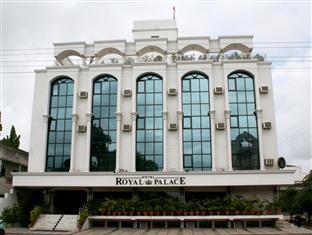 Hotel Royal Palace Jalgaon Exterior foto